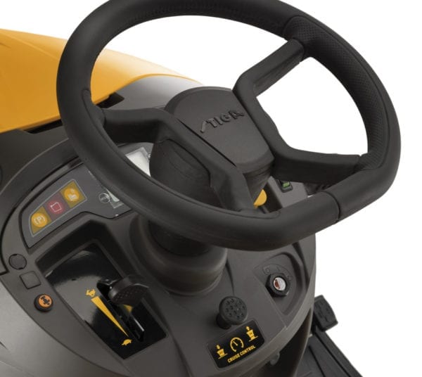 Stiga Estate Pro 9102 XWSY 4WD Lawn Tractor - Image 3