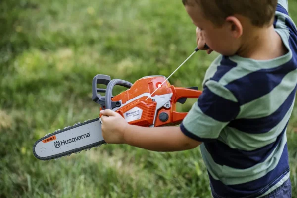 Husqvarna Toy Chainsaw 550 XP®546280201 - Image 3